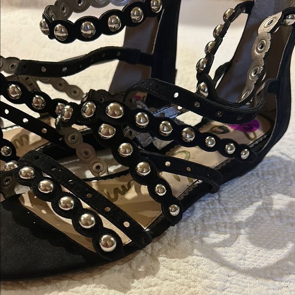 Sam Edelman Black Dustee Gladiator Sandals with Studded Straps. Size 8.5 - Picture 2 of 14